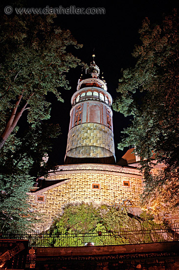 cesky-tower-nite.jpg