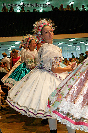 czech-gowns-3.jpg