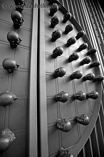 head-knobs-2-bw.jpg