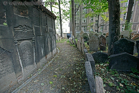 jewish-graves-25.jpg