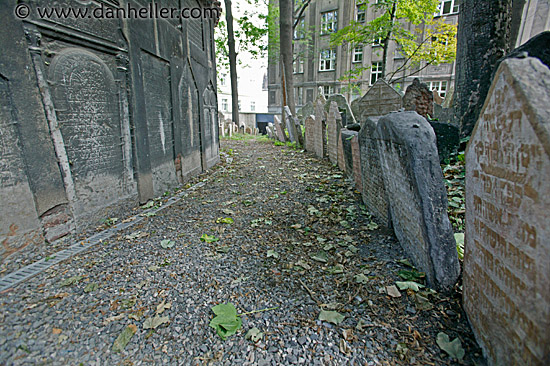 jewish-graves-26.jpg