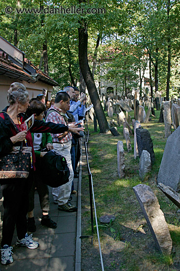 jewish-graves-37.jpg