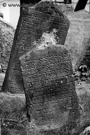 jewish-graves-38.jpg