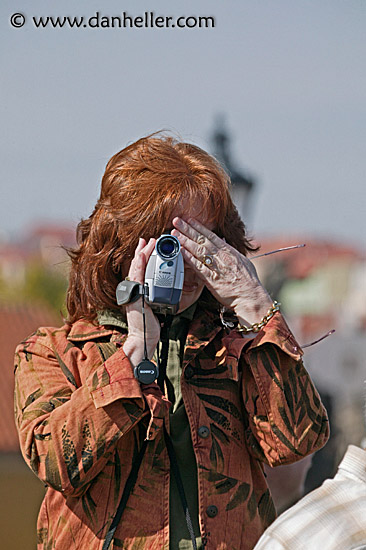 redheaded-videographer.jpg