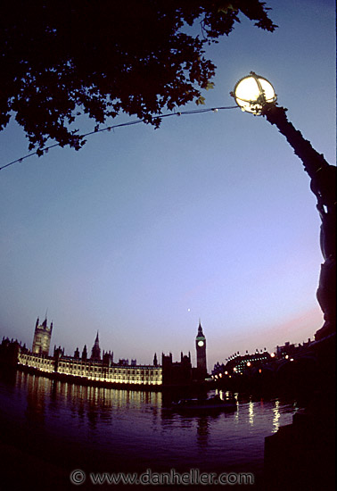 big-ben-nite-lamp-1.jpg