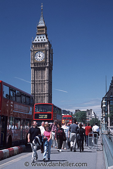 big-ben-tourists.jpg