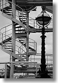 images/Europe/England/London/FerrisWheel/spiral-stair-lamp.jpg