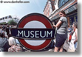 images/Europe/England/London/Misc/museum-stop.jpg