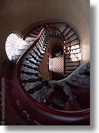 images/Europe/England/London/Misc/spiral-stairs-1.jpg
