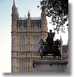 images/Europe/England/London/Parliament/parliament-n-statue-2.jpg