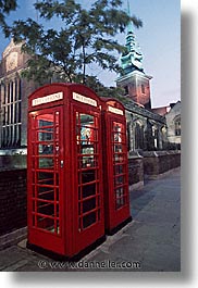 images/Europe/England/London/Streets/phone-boxes-1.jpg