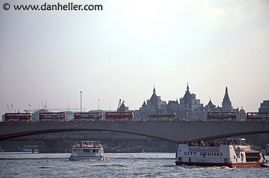 tour-boats-n-busses.jpg