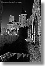 images/Europe/France/Carcassonne/castle-alley-nite-1.jpg