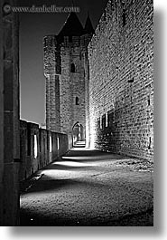 images/Europe/France/Carcassonne/castle-alley-nite-3.jpg