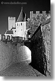 images/Europe/France/Carcassonne/castle-alley-nite-4.jpg