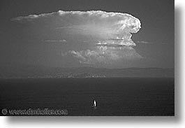 images/Europe/France/Corsica/Bonifacio/SeaCliffs/boat-and-cloud-bw.jpg