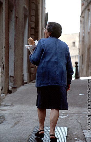 woman-bread.jpg