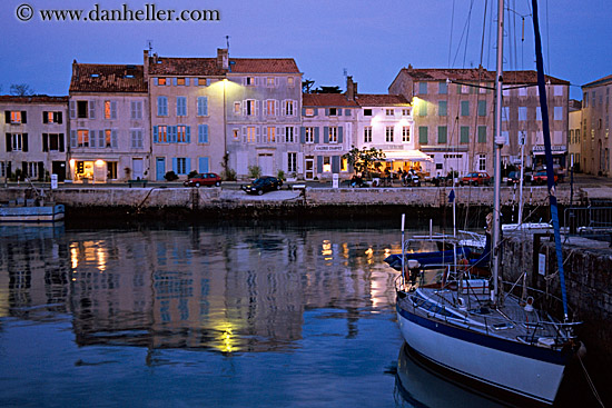 ile_de_re-nite-harbor-2.jpg