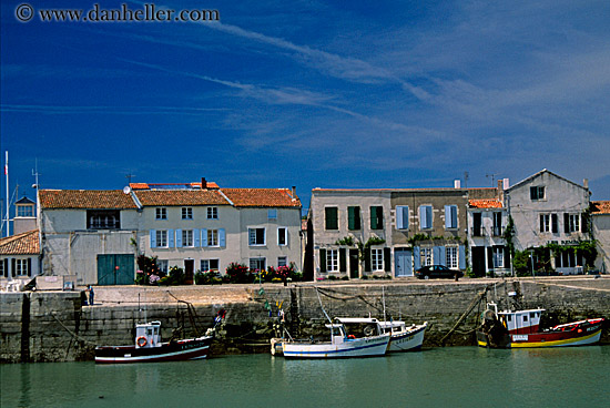 boats-n-houses-4.jpg