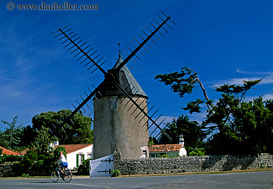 jill-bike-windmill.jpg