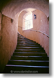 images/Europe/France/Lyon/lyon-stairs.jpg