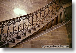 images/Europe/France/Lyon/staircase.jpg