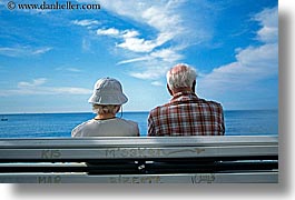images/Europe/France/Nice/couple-watching-sea-3.jpg