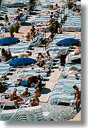 images/Europe/France/Nice/sunbathers.jpg