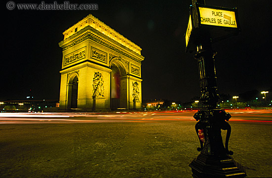 arc_de_triomphe-n-nite-traffic-1.jpg