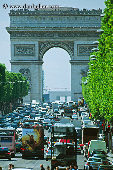 arc_de_triomphe-n-traffic-2a.jpg