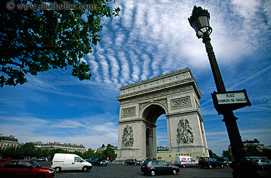 arc_de_triomphe-n-traffic-4.jpg