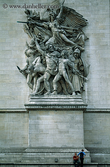 arc_de_triomphe-statue-relief-2.jpg