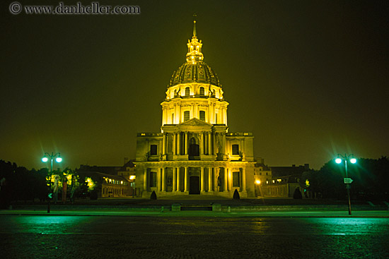 les-invalides-nite-2.jpg