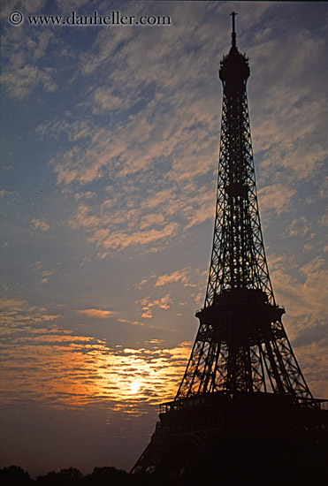 eiffel_tower-n-sunrise-2.jpg