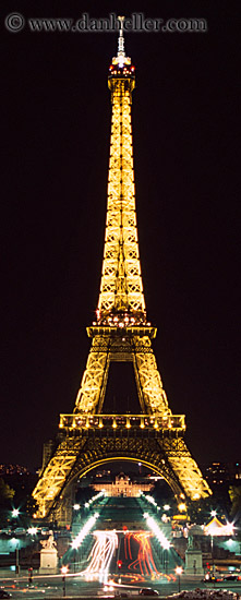 eiffel_tower-n-traffic-nite-3.jpg