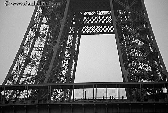 eiffel_tower-steel-closeup-2.jpg