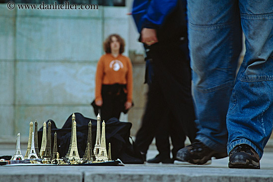 miniature-eiffel_tower-models.jpg