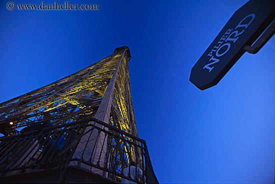 north-sign-n-eiffel_tower-glow.jpg