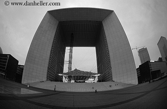 grand-arch-fisheye-bw-3.jpg