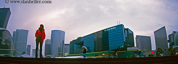 jill-n-la_defense-bldgs-pano.jpg