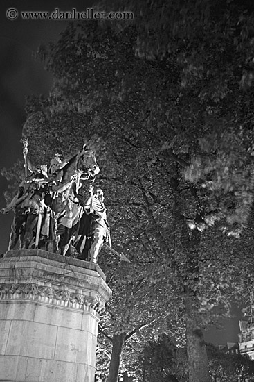 horse-statue-n-trees-bw.jpg