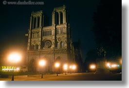 images/Europe/France/Paris/NotreDame/notre_dame-at-night-4.jpg