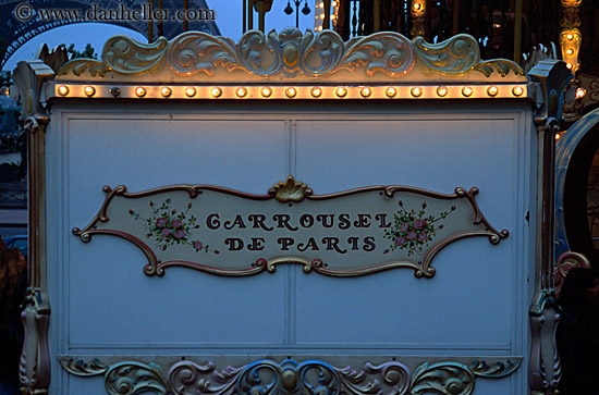 carrousel-du-paris.jpg