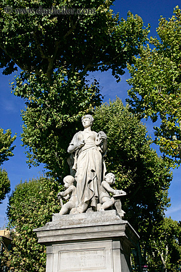 statue-1a.jpg