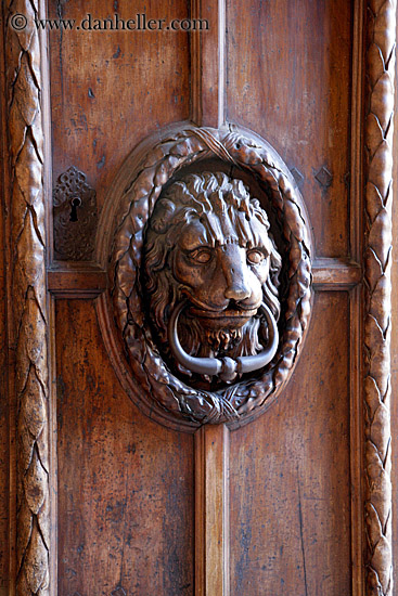 lion-head-door-knocker-2.jpg