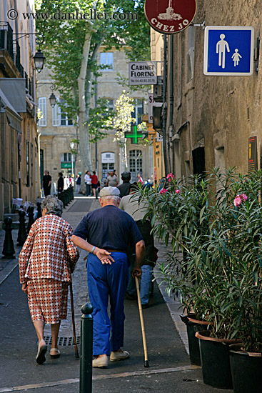 old-couple-walking.jpg