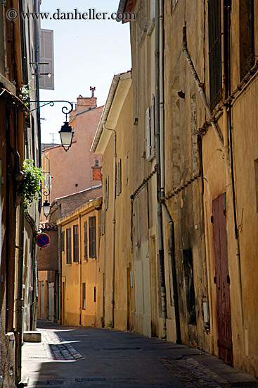 empty-narrow-street-1.jpg
