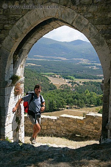 hiker-in-gothic-arch-n-scenic2.jpg