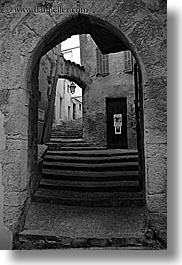 images/Europe/France/Provence/Fayence/gothic-arches-stairs-bw.jpg