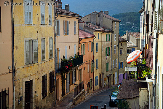 umbrella-n-colorful-bldgs.jpg